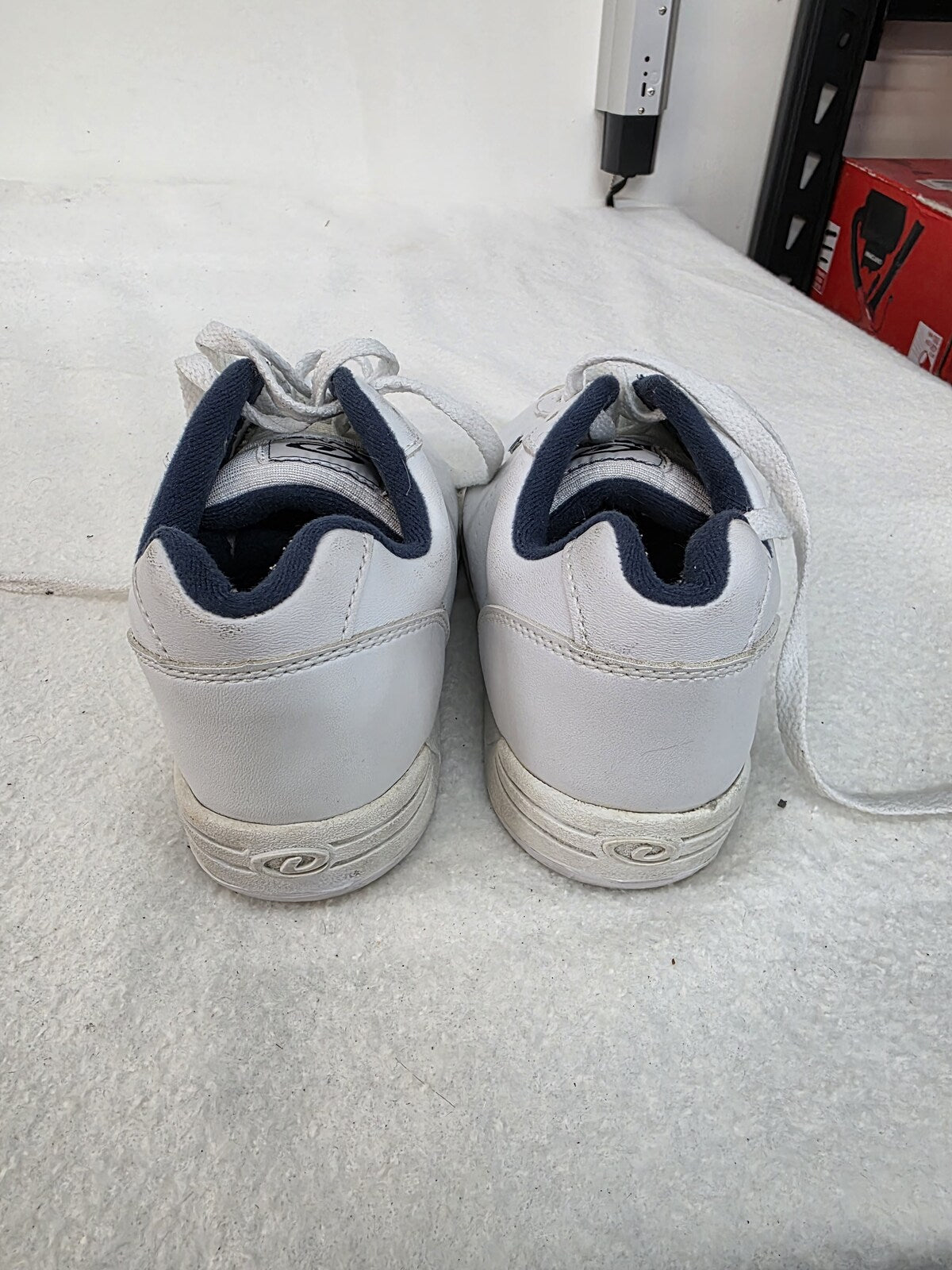 Dexter White Men's Bowling Shoes Size 7.5 M