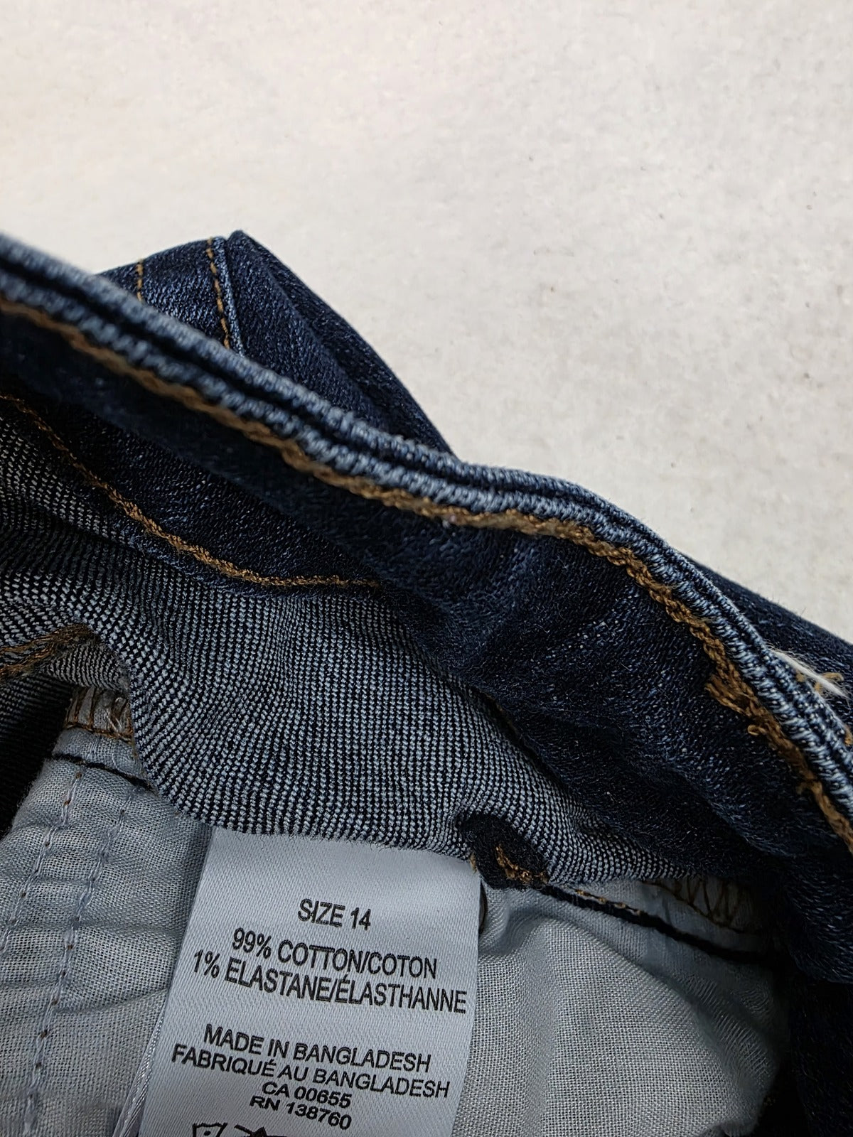 dc jeans Dark Blue Denim Shorts Size 14