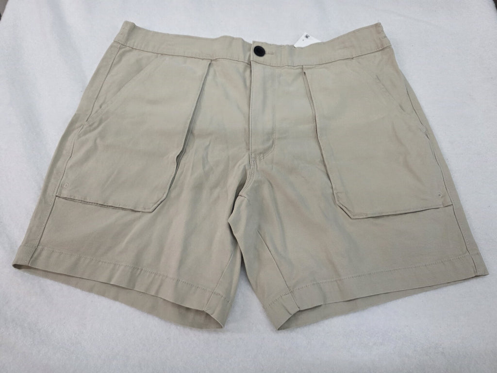 St. John's Bay Men's Classic Fit Khaki Shorts Size 38