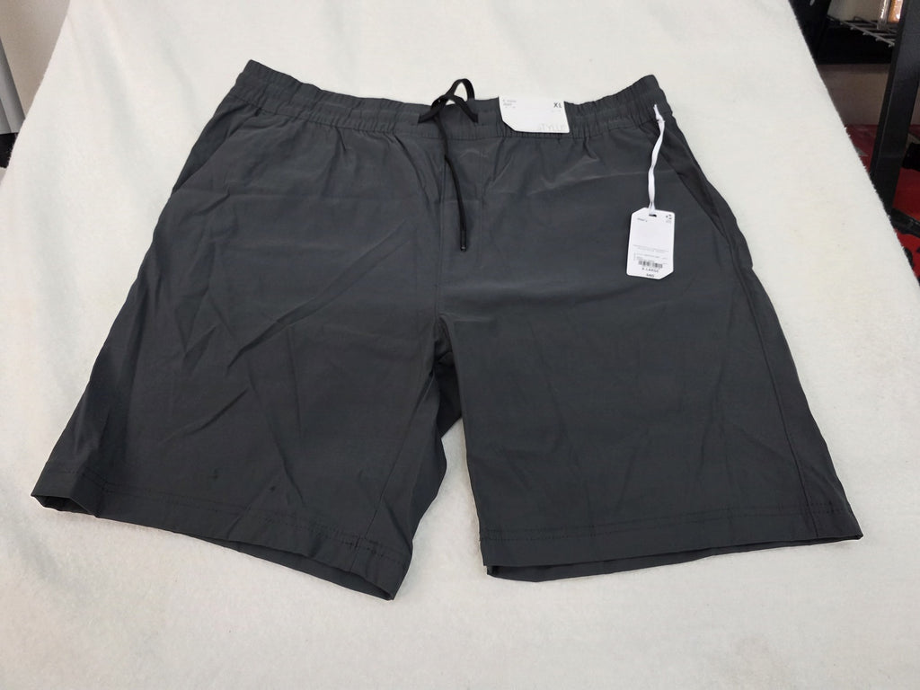 Stylus Men's XL Black Shorts with 8" Inseam