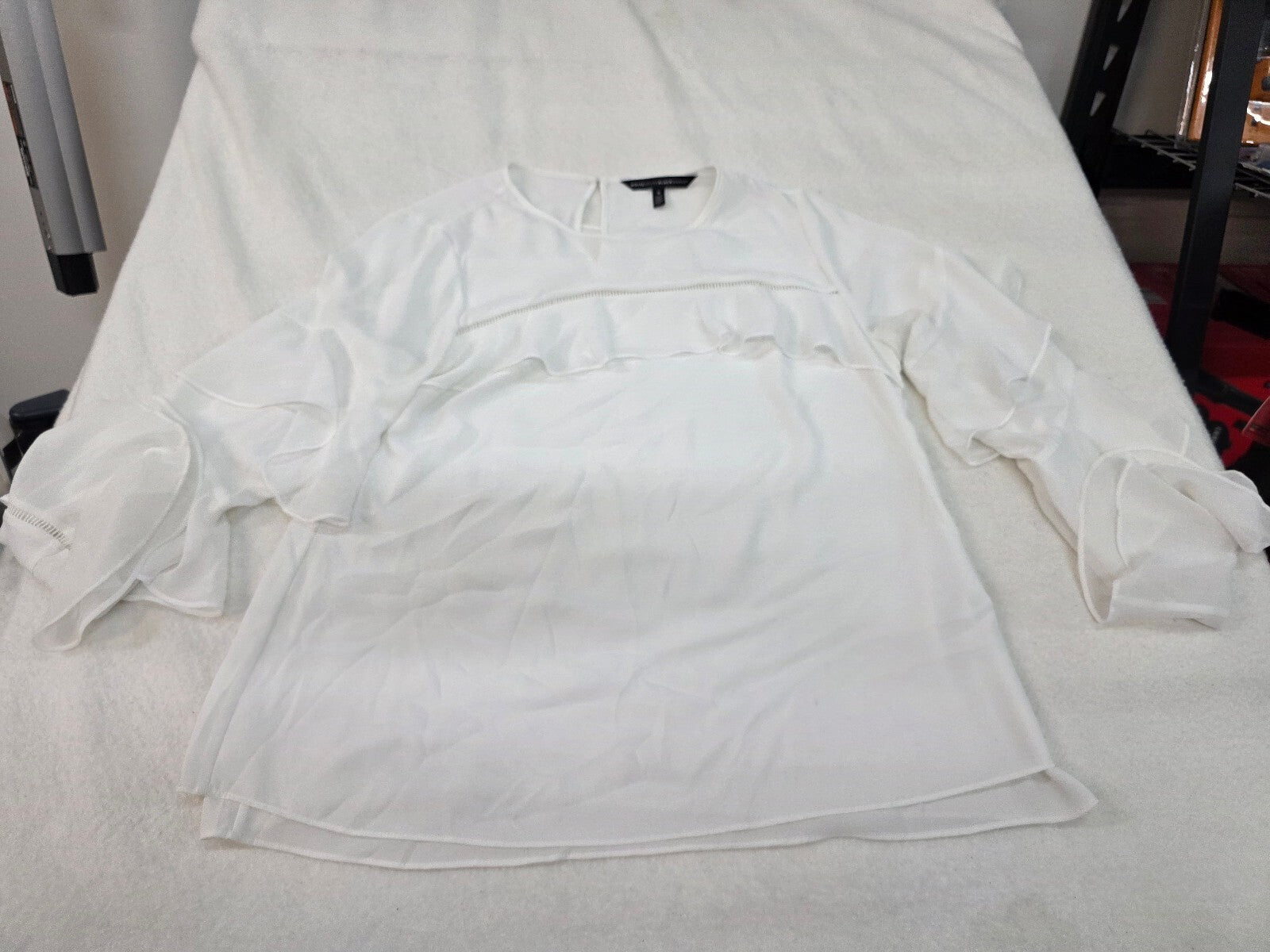 White House Black Market Women's White Sheer Ruffle Sleeve Blouse Size 8